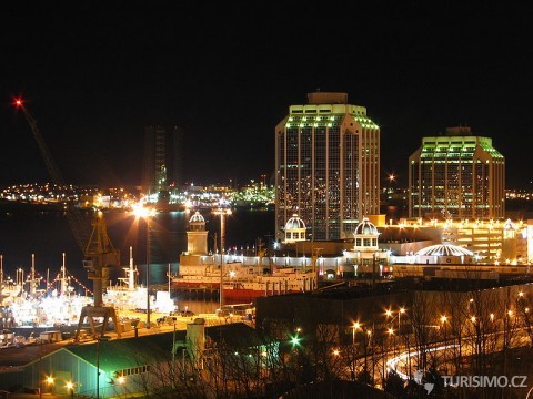 Halifax v noci, autor: Pomakis